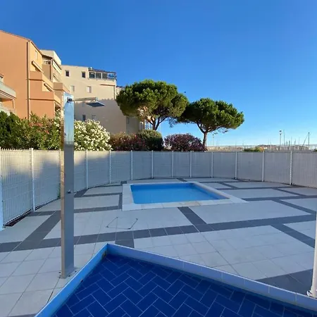 Le Pharo Avec Piscine 公寓