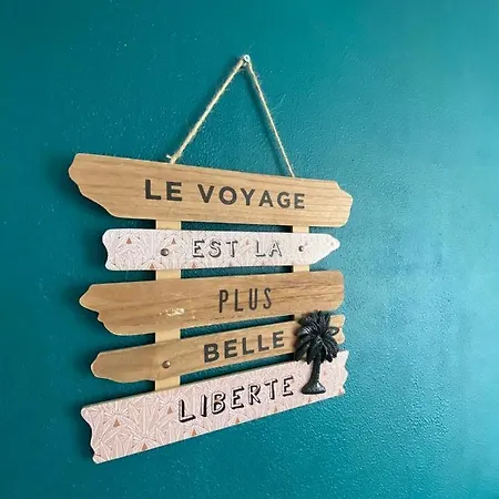 Le Pharo Avec Piscine Apartment *